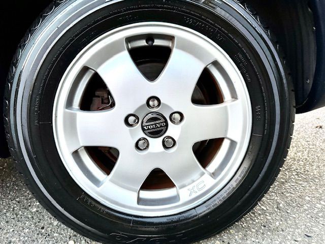 2003 Volvo XC70 Image 12