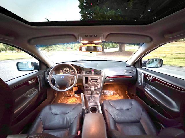 2003 Volvo XC70 Image 21
