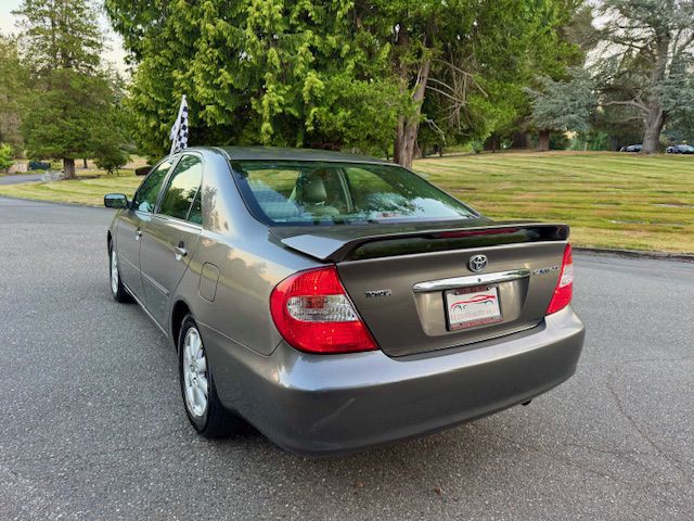 2003 Toyota Camry Image 8