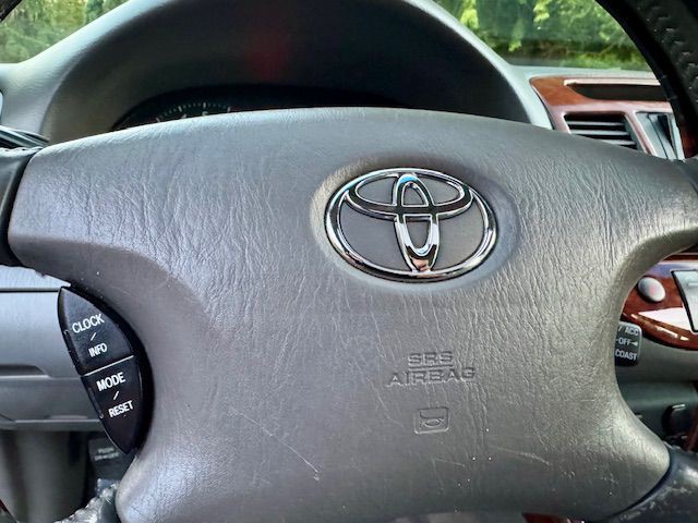2003 Toyota Camry Image 19