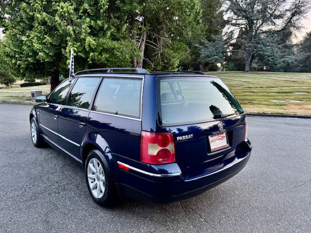 2004 Volkswagen Passat Image 8