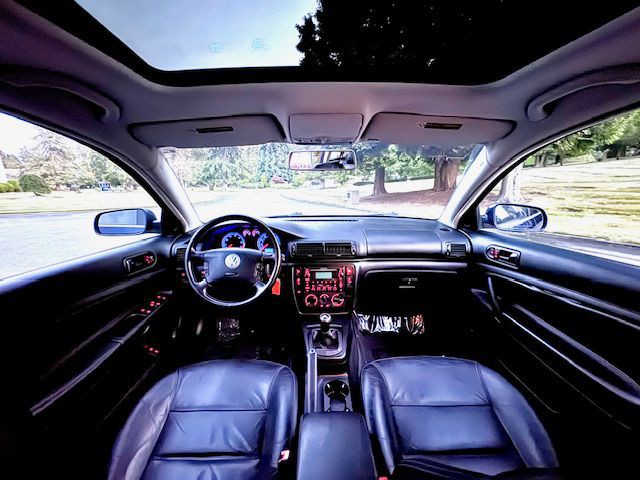 2004 Volkswagen Passat Image 20