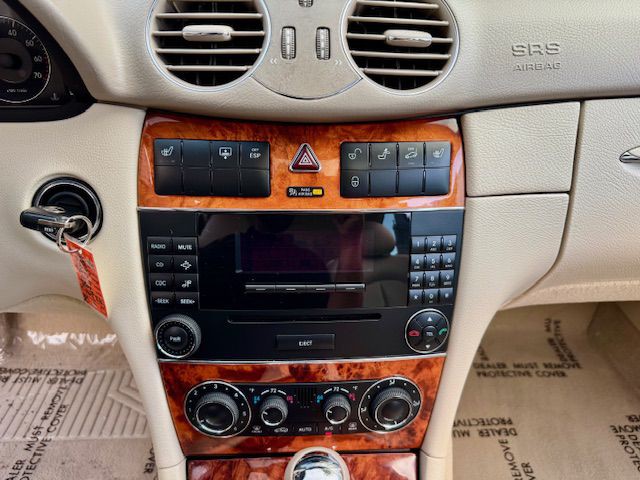 2005 Mercedes-Benz CLK-Class Image 14
