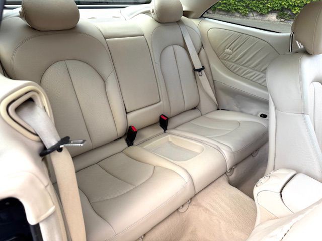 2005 Mercedes-Benz CLK-Class Image 23