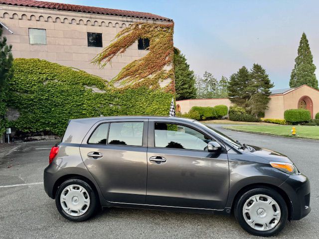 2009 Scion xD Image 5