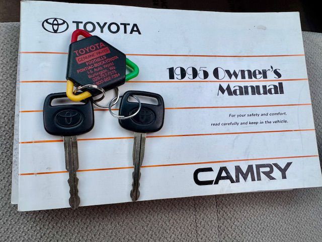 1995 Toyota Camry Image 10