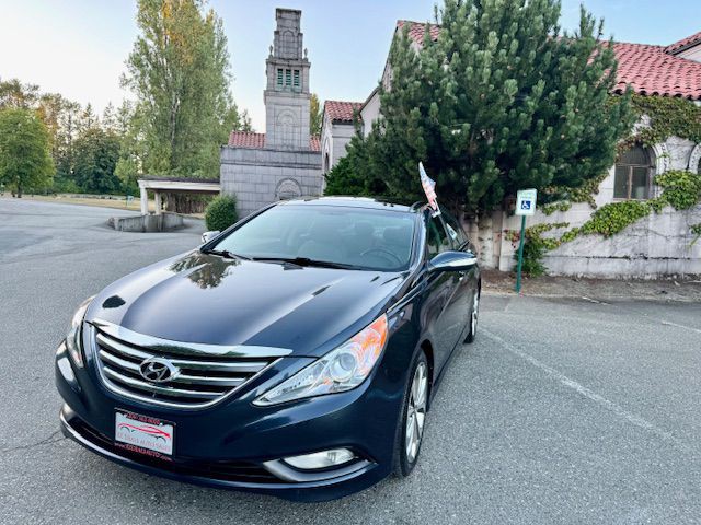 2014 Hyundai Sonata Image 2