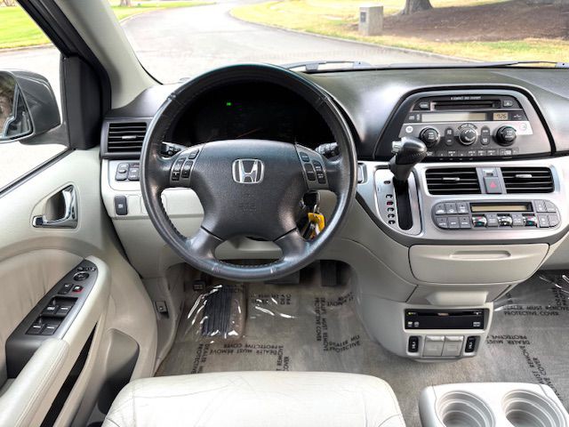 2007 Honda Odyssey Image 18