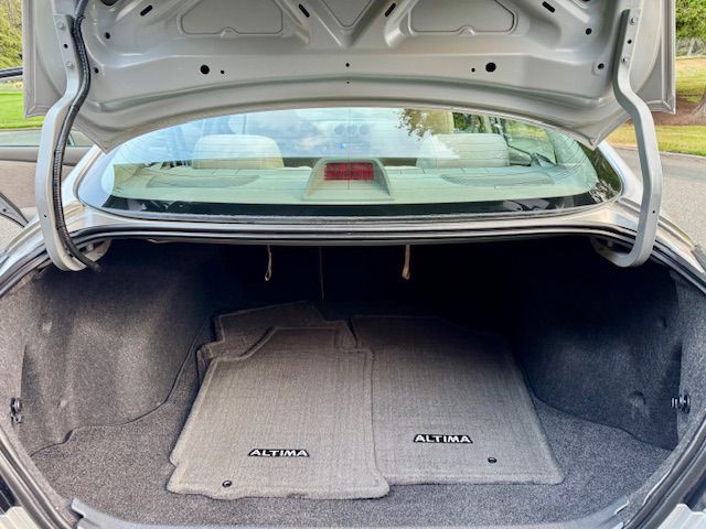 2010 Nissan Altima Image 26