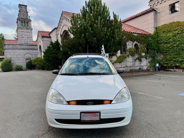 2000 Ford Focus Image 3