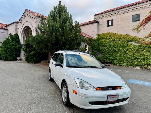 2000 Ford Focus Image 4