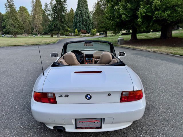 1996 BMW Z3 Image 2