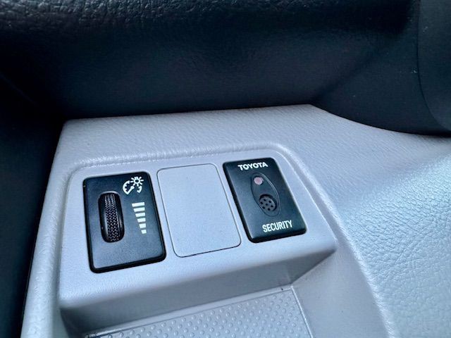 2006 Toyota Rav4 Image 20