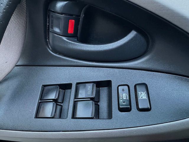 2006 Toyota Rav4 Image 21