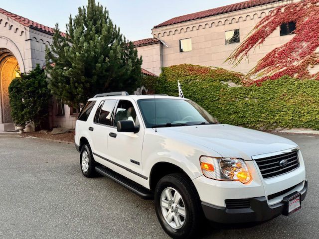 2006 Ford Explorer Image 4
