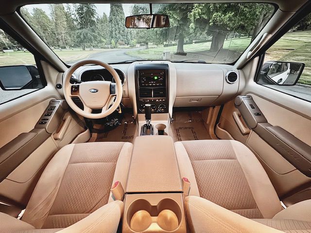 2006 Ford Explorer Image 19