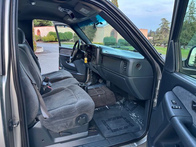 2002 Chevrolet Silverado 1500 Image 18