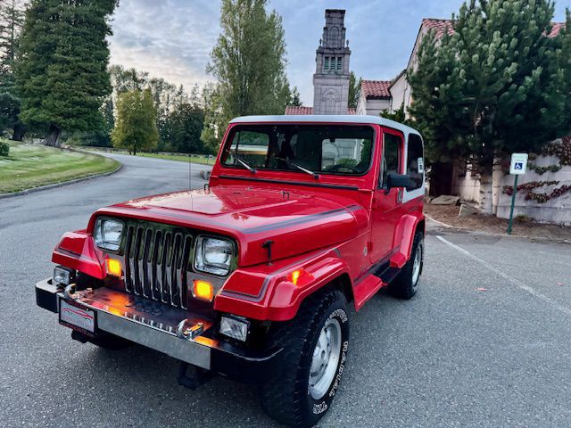 1989 Jeep Wrangler Image 2