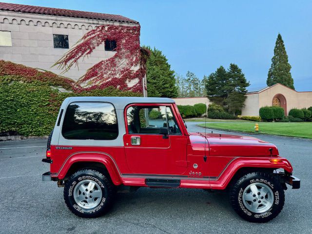 1989 Jeep Wrangler Image 5