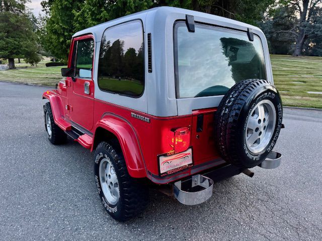 1989 Jeep Wrangler Image 8