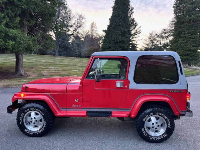 1989 Jeep Wrangler Image 9