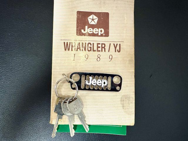 1989 Jeep Wrangler Image 10