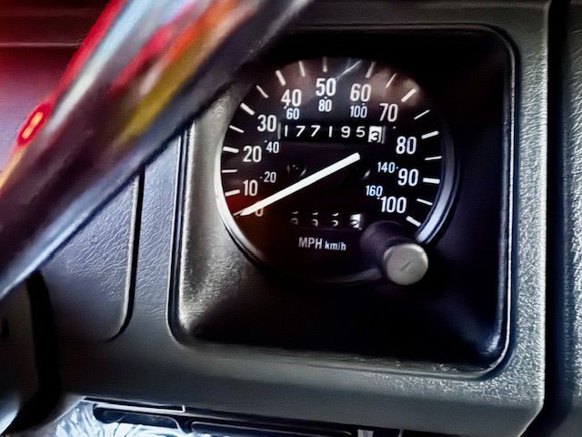 1989 Jeep Wrangler Image 15