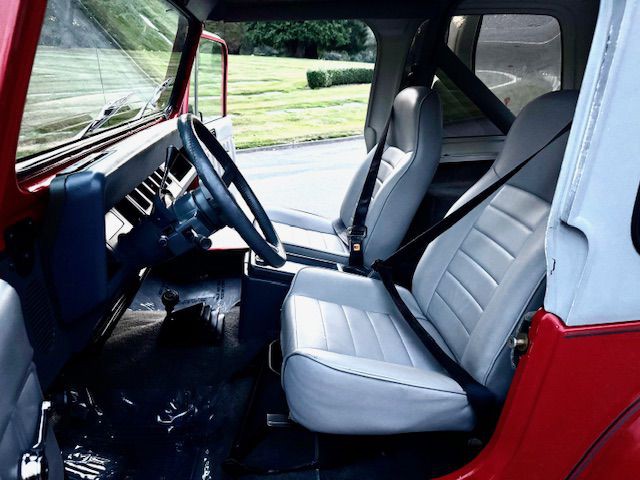 1989 Jeep Wrangler Image 17
