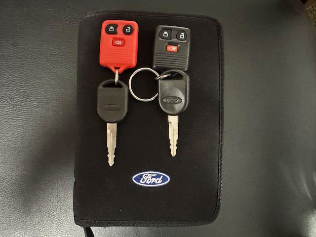 2004 Ford F-150 Image 10