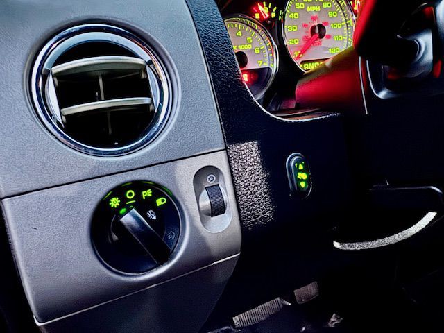 2004 Ford F-150 Image 21