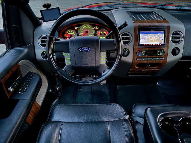 2004 Ford F-150 Image 24