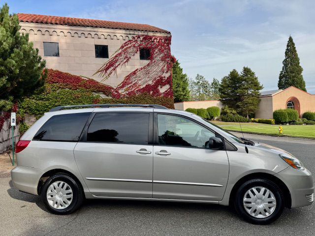 2005 Toyota Sienna Image 5