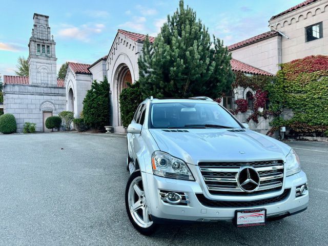 2008 Mercedes-Benz GL-Class Image 1