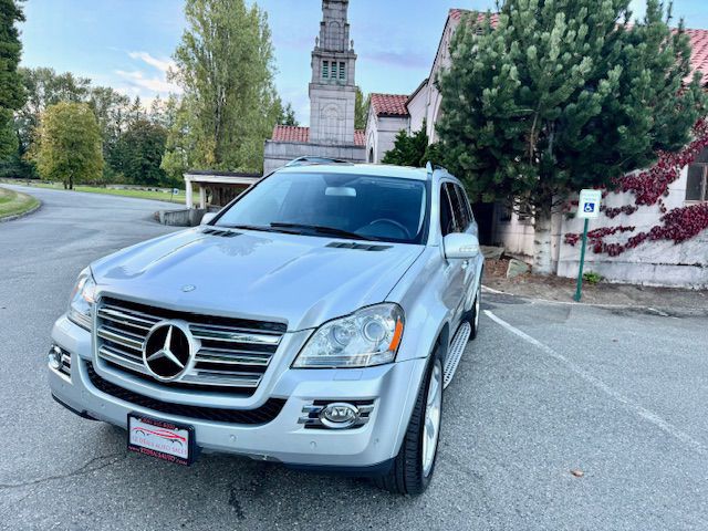 2008 Mercedes-Benz GL-Class Image 2