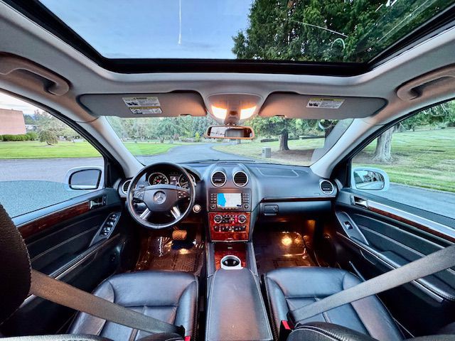 2008 Mercedes-Benz GL-Class Image 25