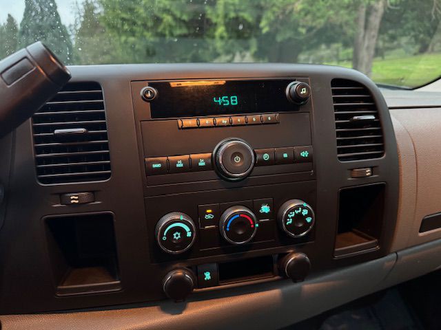 2011 Chevrolet Silverado 1500 Image 11