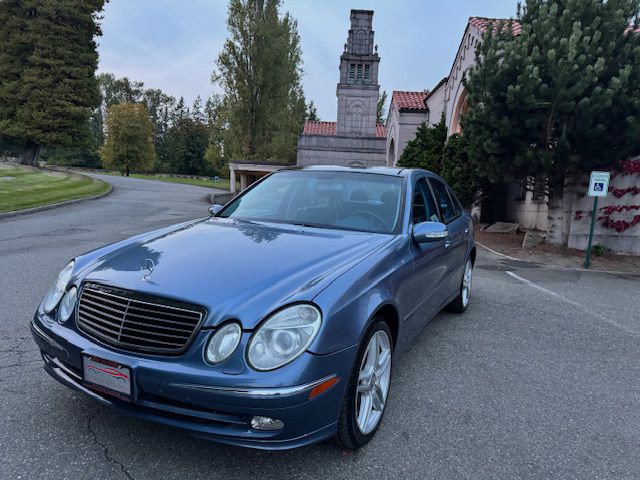 2004 Mercedes-Benz E-Class Image 2