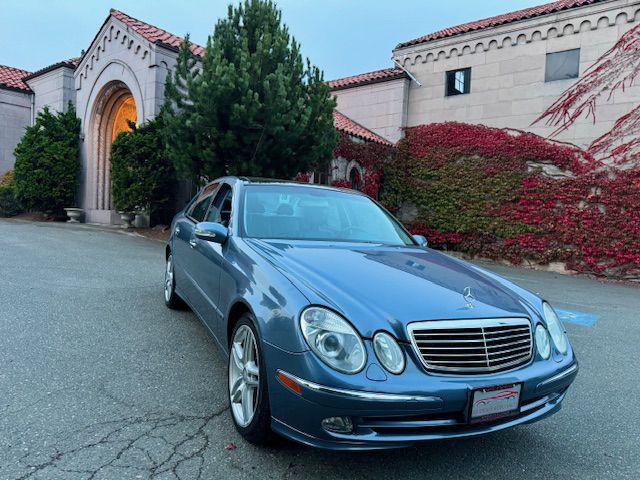 2004 Mercedes-Benz E-Class Image 4
