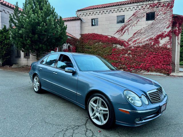 2004 Mercedes-Benz E-Class Image 5