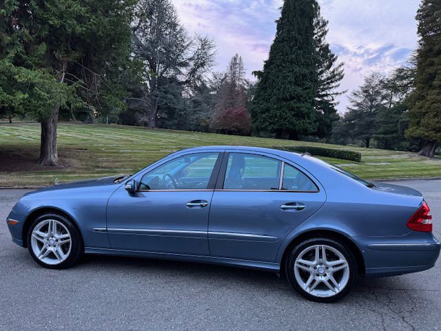 2004 Mercedes-Benz E-Class Image 8