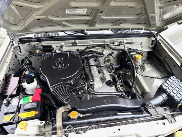 2000 Nissan Frontier Image 11