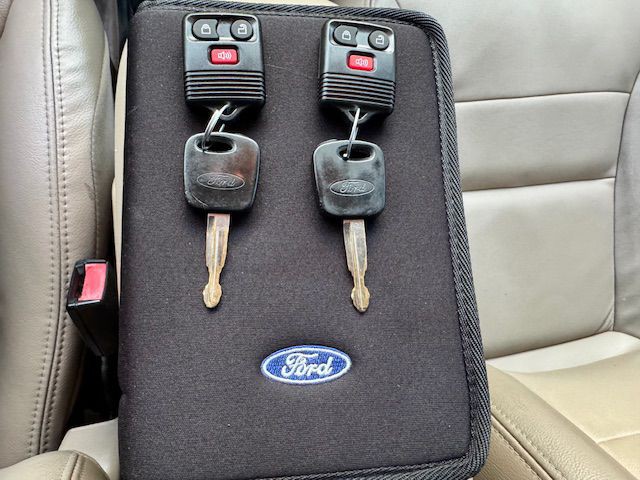 2003 Ford Escape Image 10