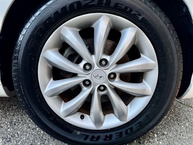 2006 Hyundai Azera Image 11