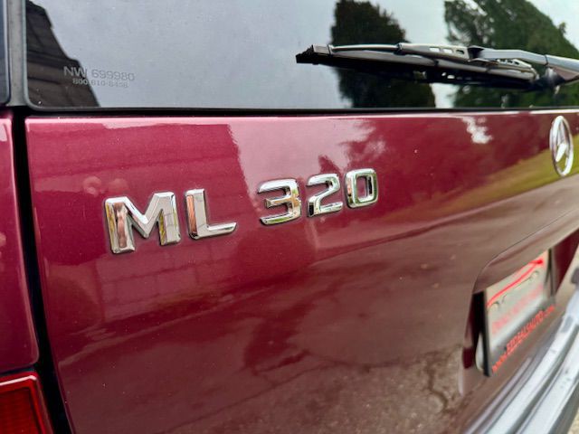 1998 Mercedes-Benz M-Class Image 11