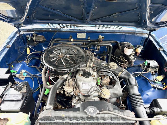 1984 Toyota Pickup Image 9