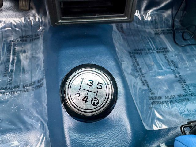 1984 Toyota Pickup Image 11