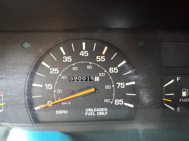 1984 Toyota Pickup Image 12