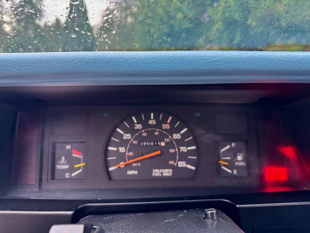 1984 Toyota Pickup Image 13