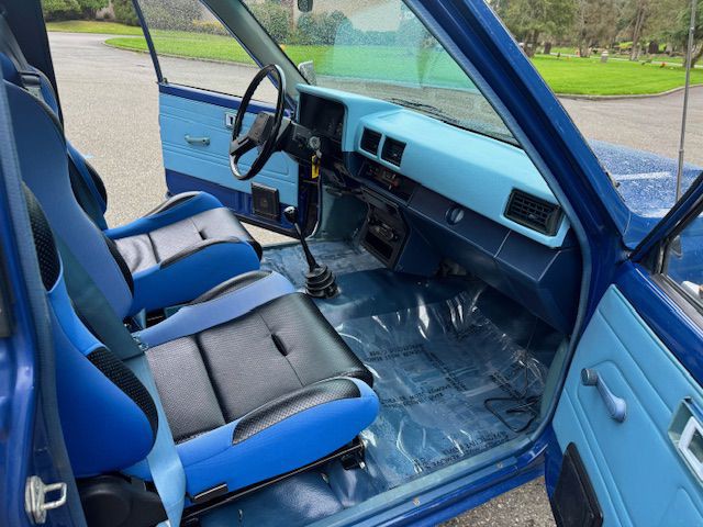 1984 Toyota Pickup Image 14