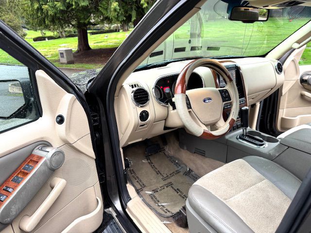2006 Ford Explorer Image 22
